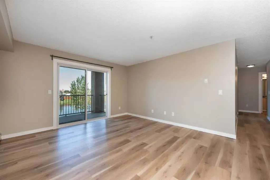 304 Mackenzie Way SW, #6204