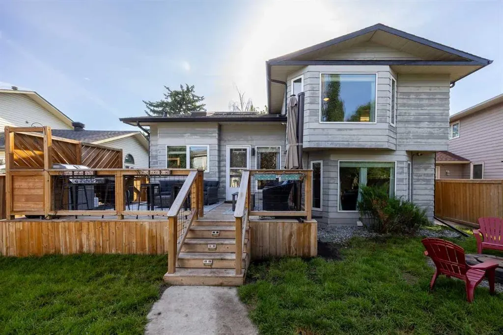 147 Midpark Drive SE