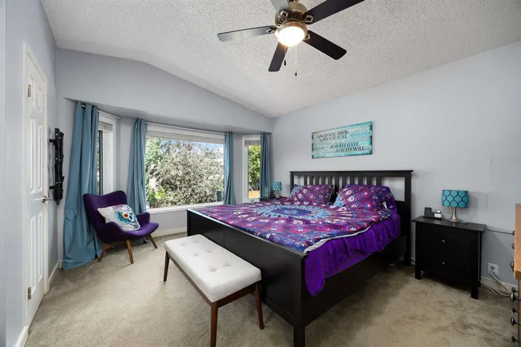 147 Midpark Drive SE