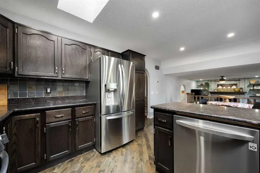 147 Midpark Drive SE