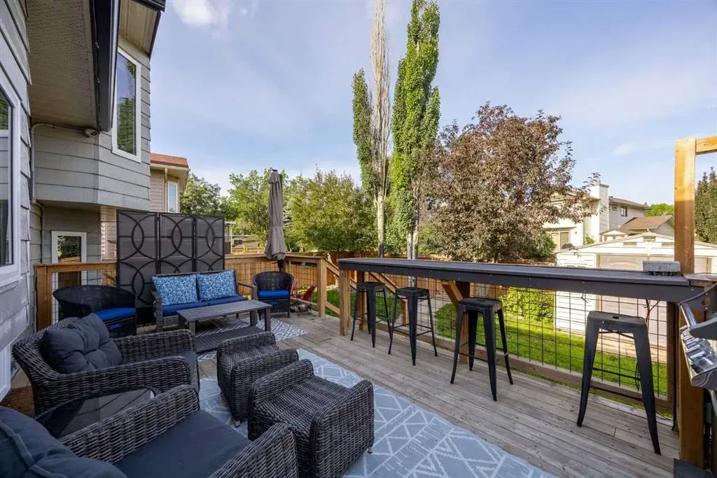 147 Midpark Drive SE