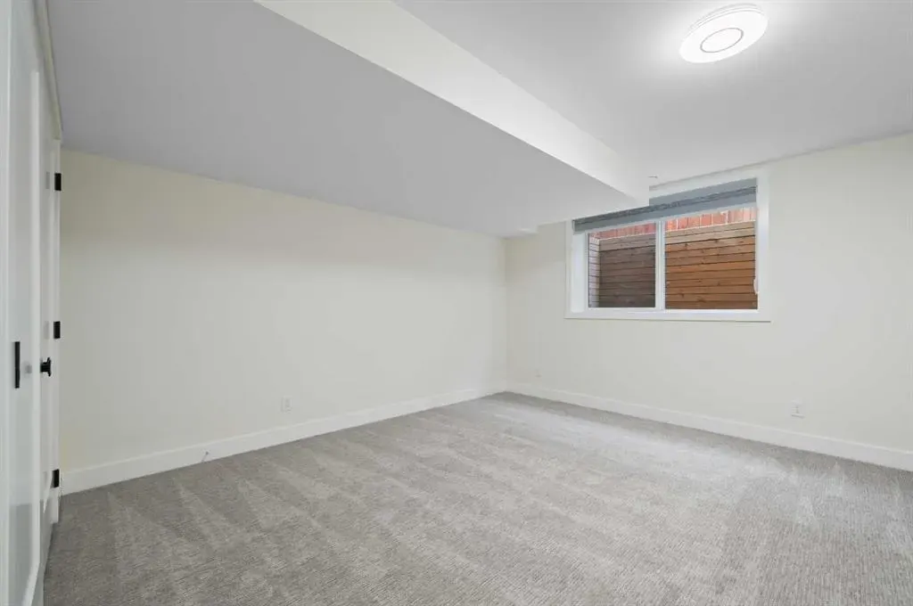 54 Malibou Road SW