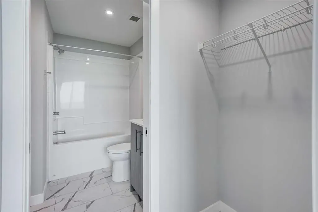 6 Merganser Drive W, #2215
