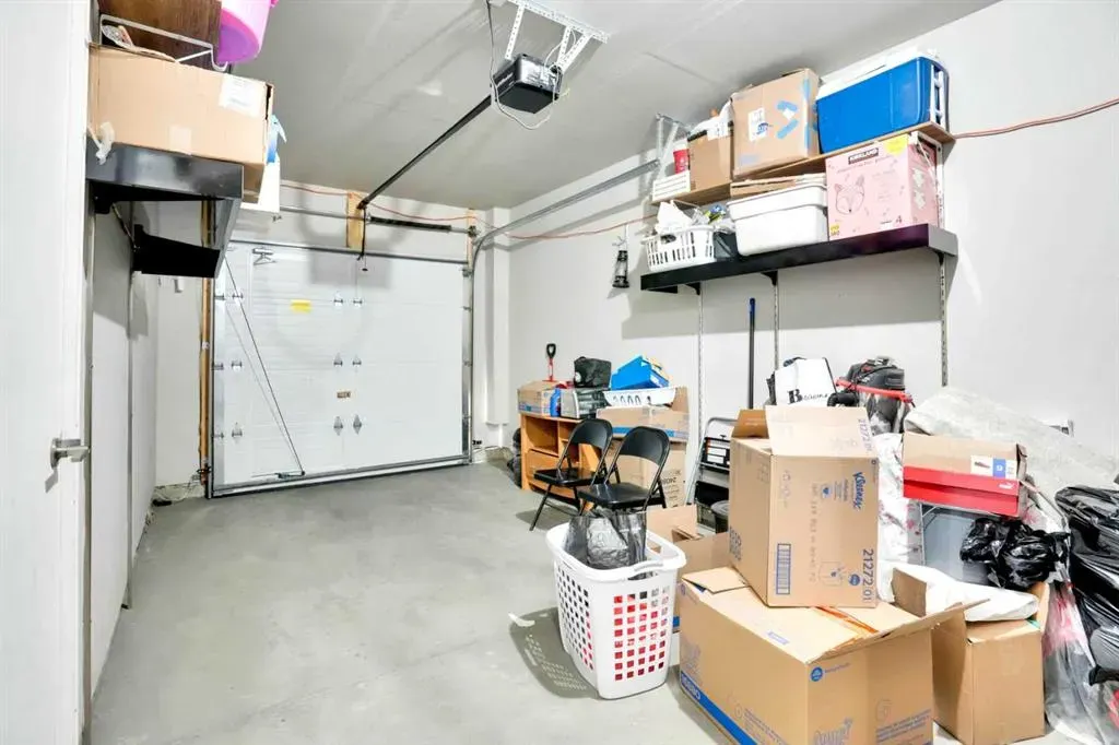 325 Redstone Walk NE, #201