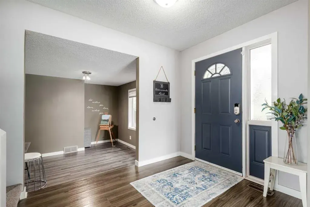36 Deermeade Road SE