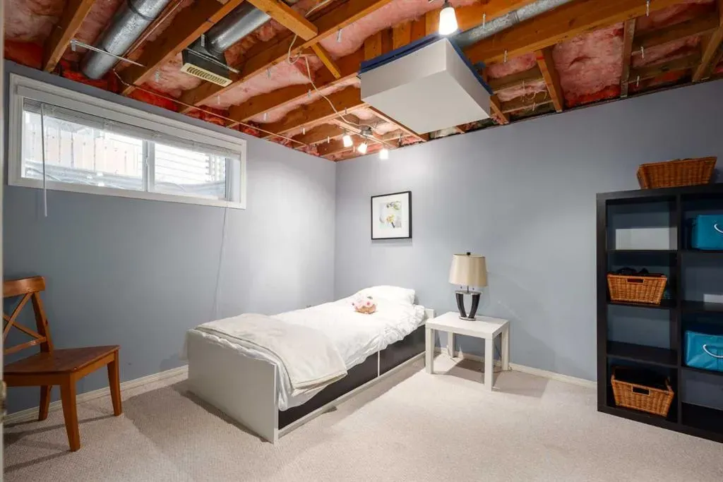 36 Deermeade Road SE