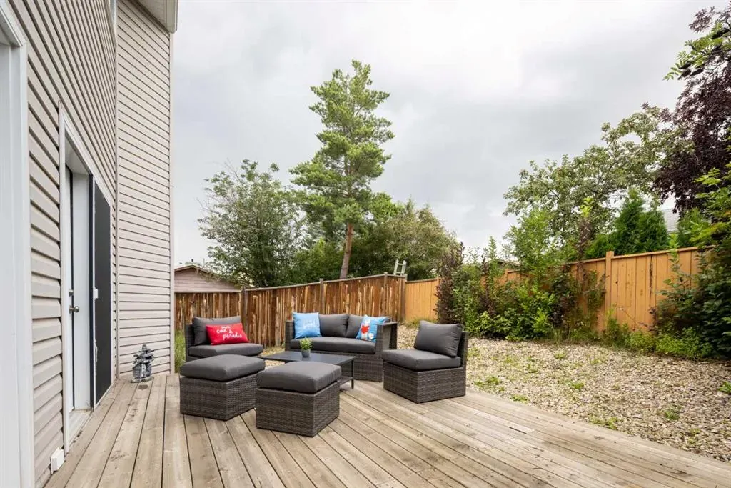 36 Deermeade Road SE