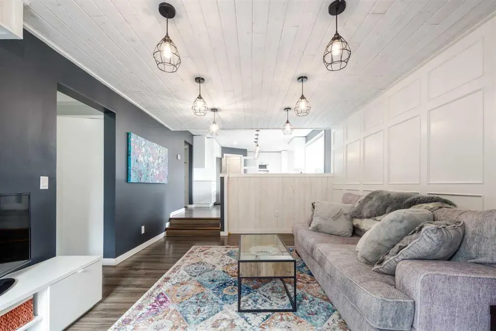 36 Deermeade Road SE