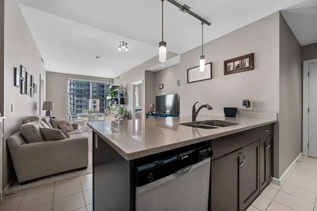 211 13 Avenue SE, #1708