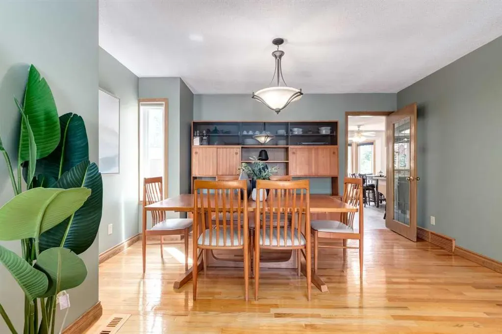 39 Canterbury Court SW