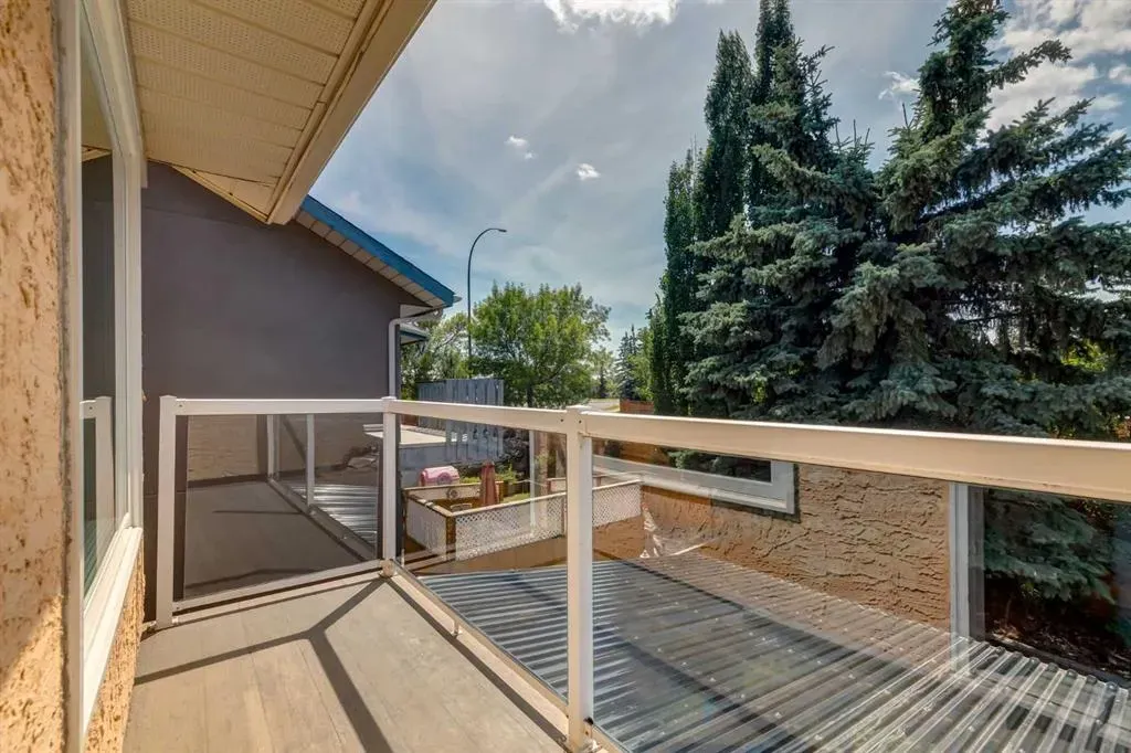 39 Canterbury Court SW