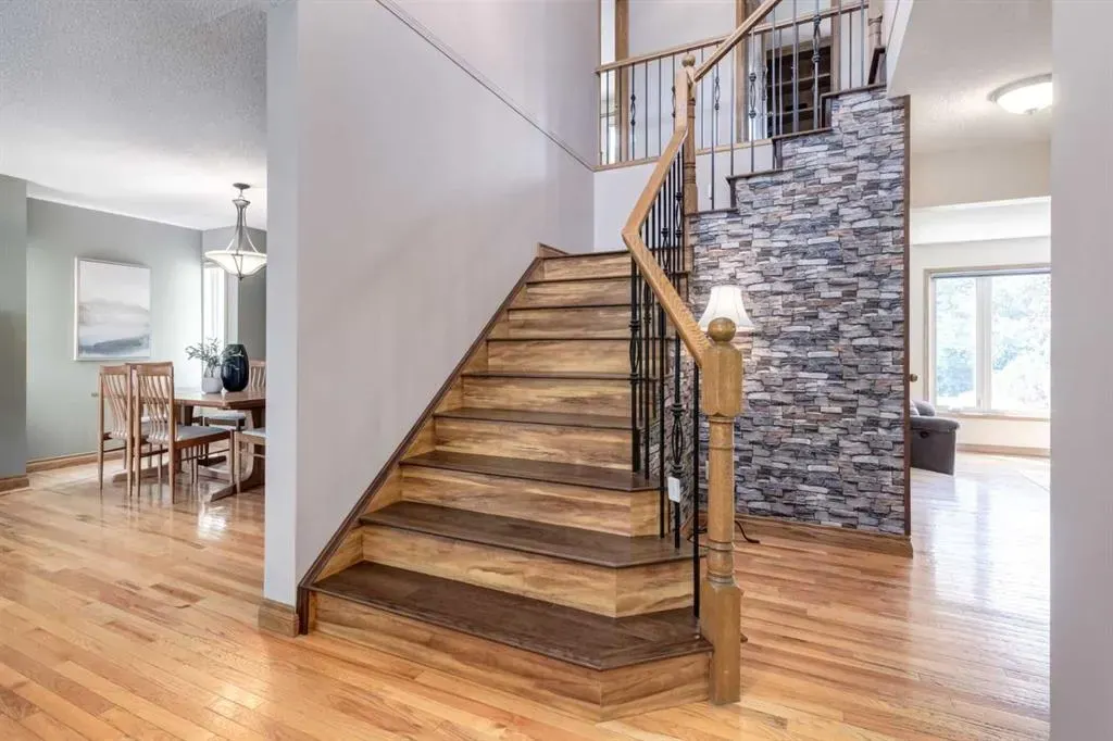 39 Canterbury Court SW