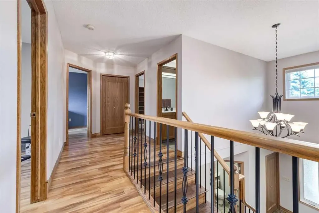 39 Canterbury Court SW