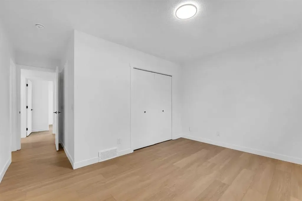 247 Rundlecairn Road NE