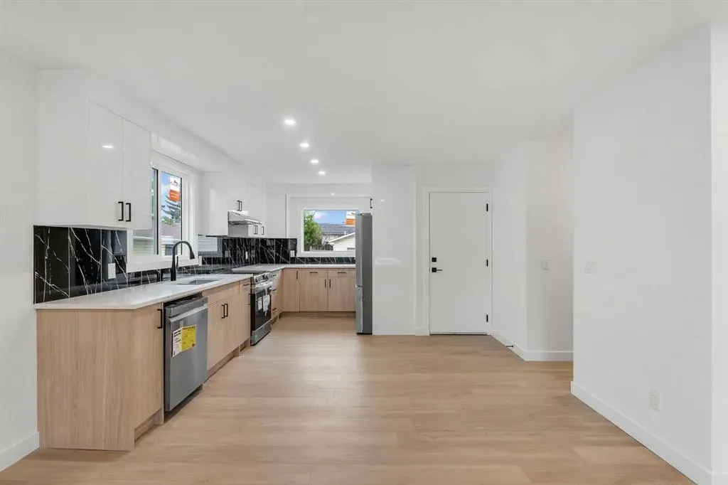 247 Rundlecairn Road NE