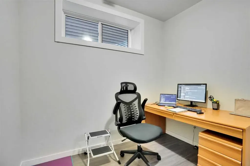 232 Cornerbrook Common NE