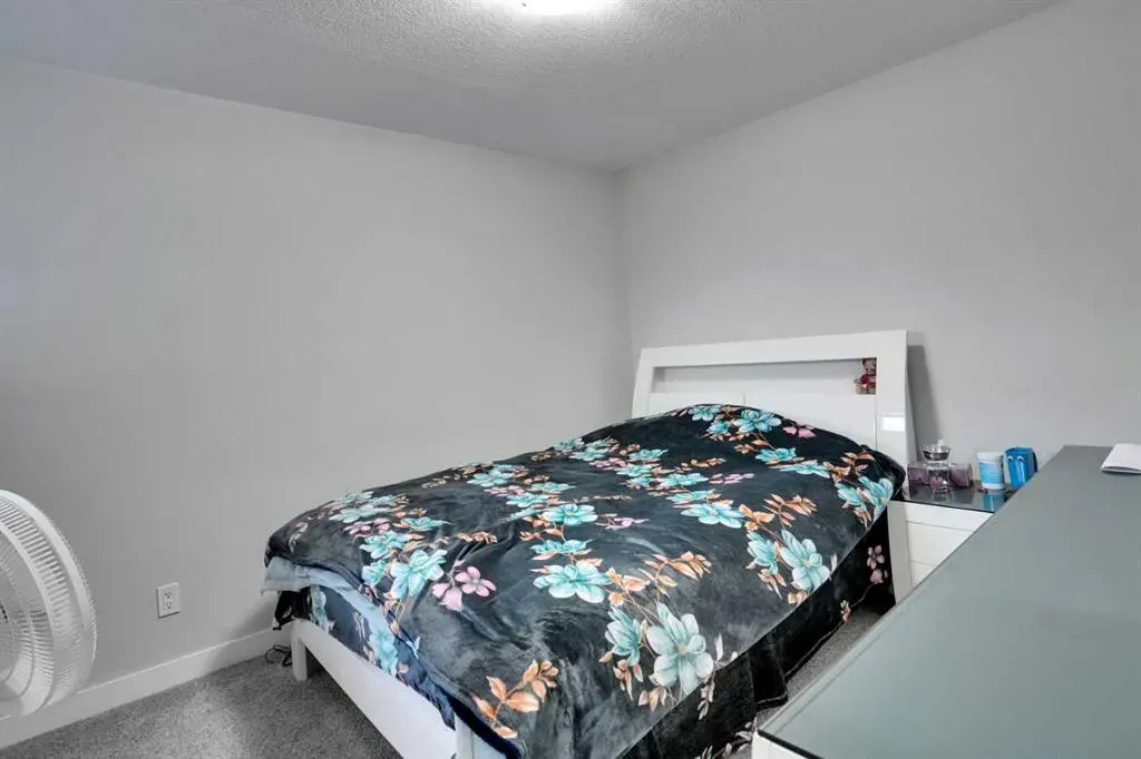 232 Cornerbrook Common NE