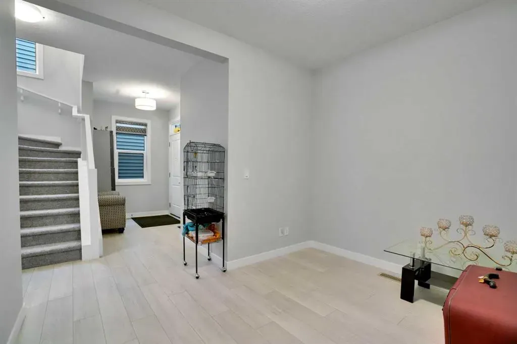 232 Cornerbrook Common NE