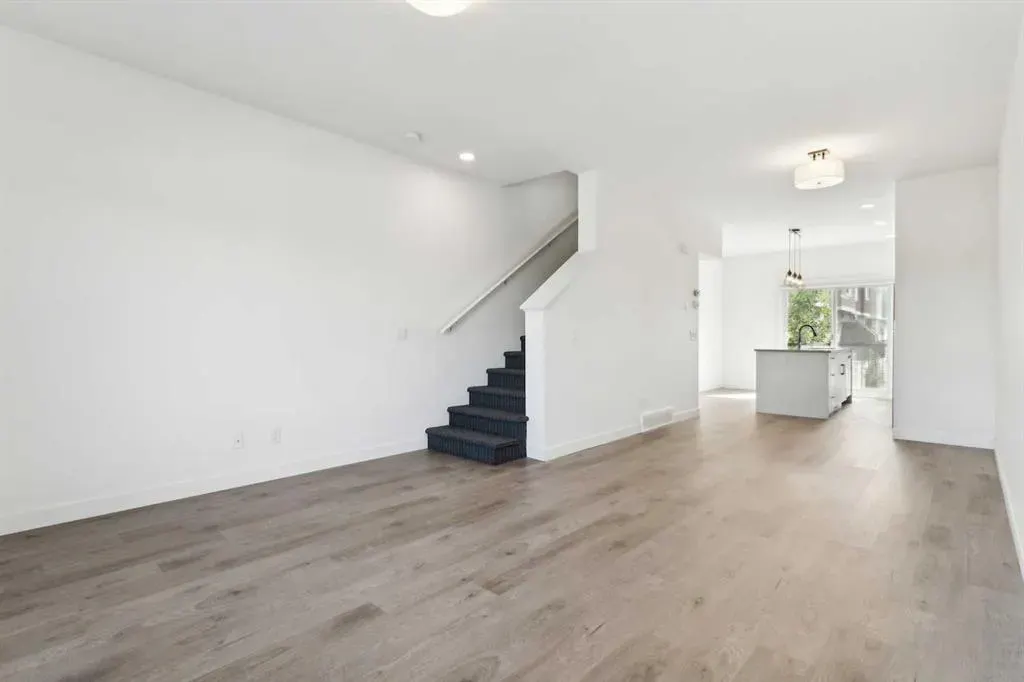 24 Rivercrest Drive, #203