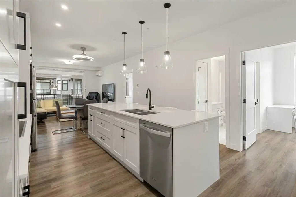 40 Sage Hill Walk NW, #116