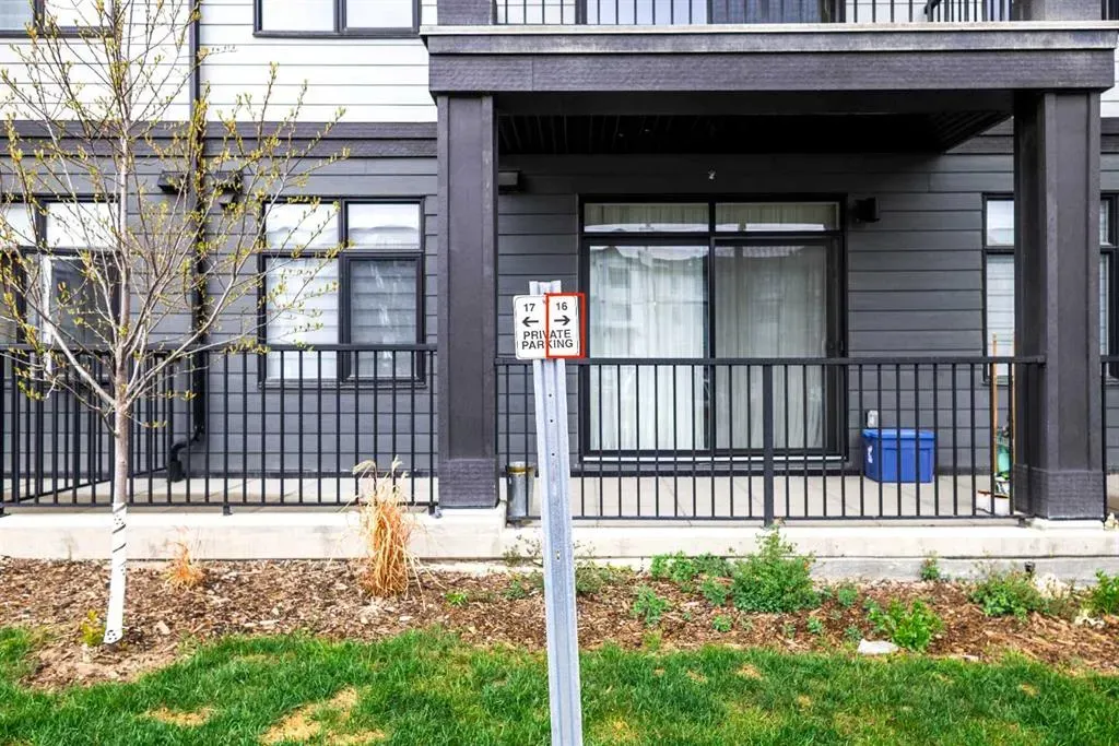 40 Sage Hill Walk NW, #116