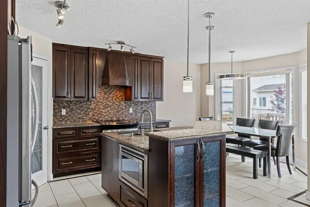216 Coral Reef Manor NE