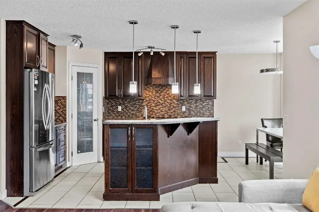 216 Coral Reef Manor NE