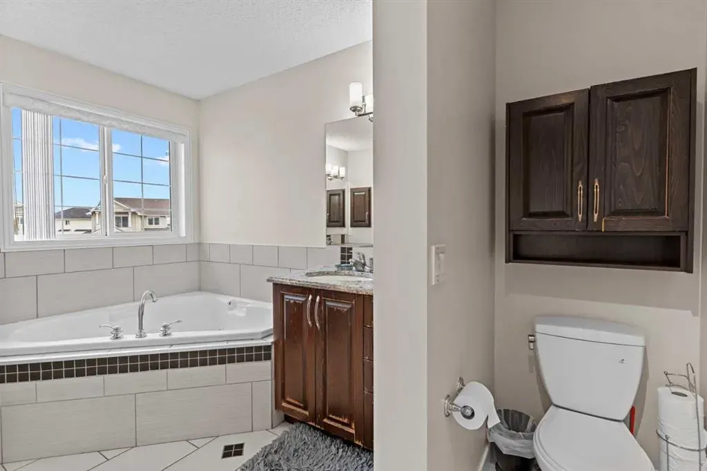 216 Coral Reef Manor NE