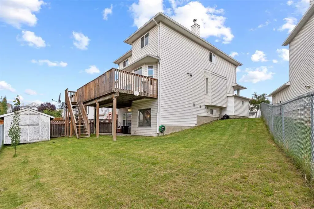 216 Coral Reef Manor NE