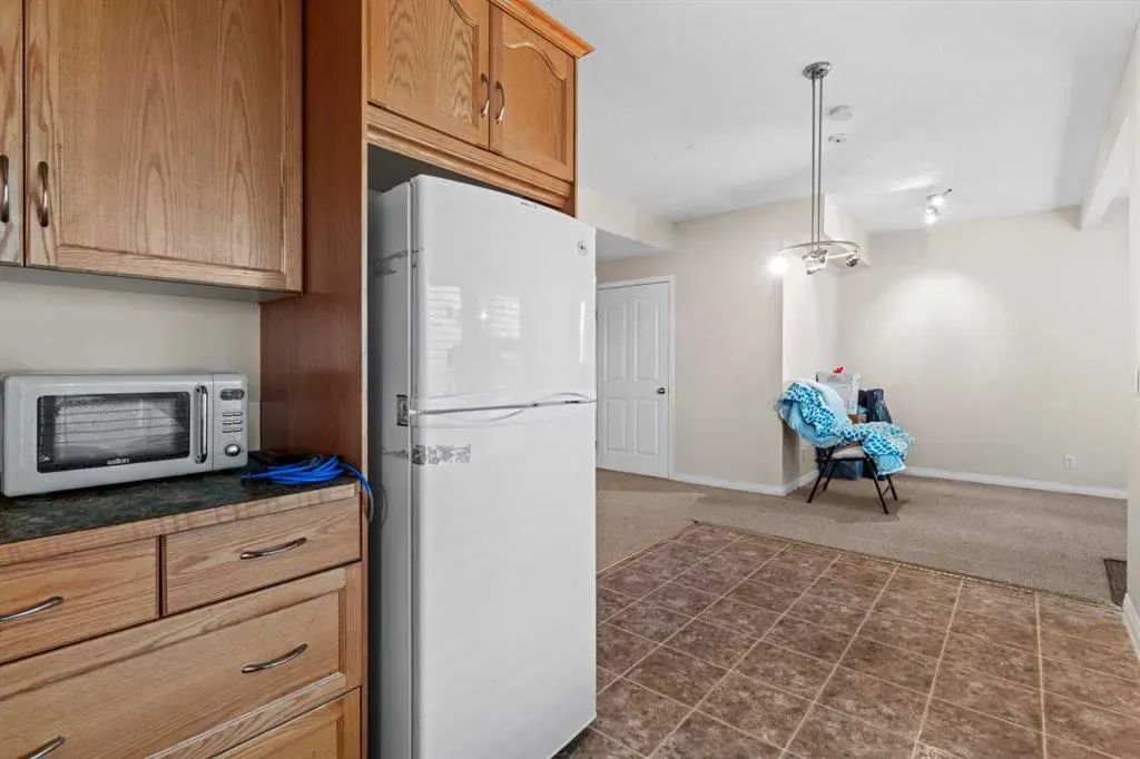 216 Coral Reef Manor NE
