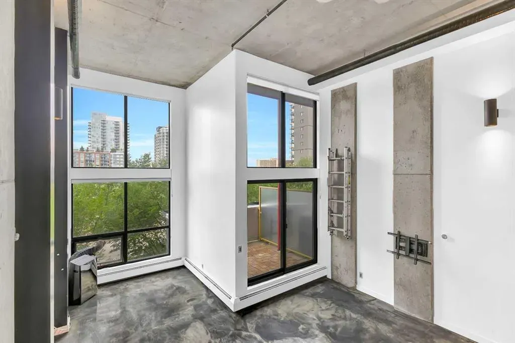 535 8 Avenue SE, #212