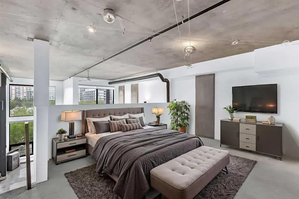 535 8 Avenue SE, #212