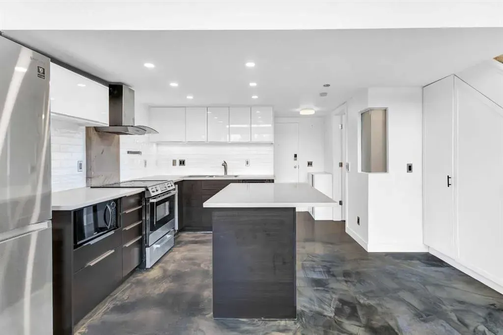535 8 Avenue SE, #212