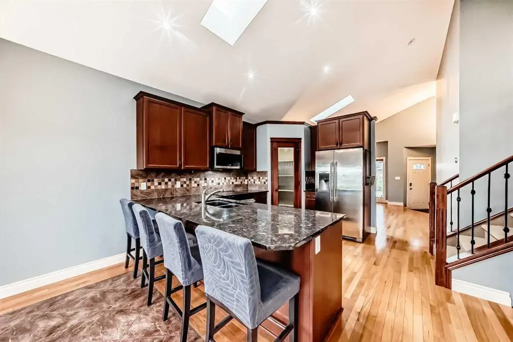 228 Kingston Way SE
