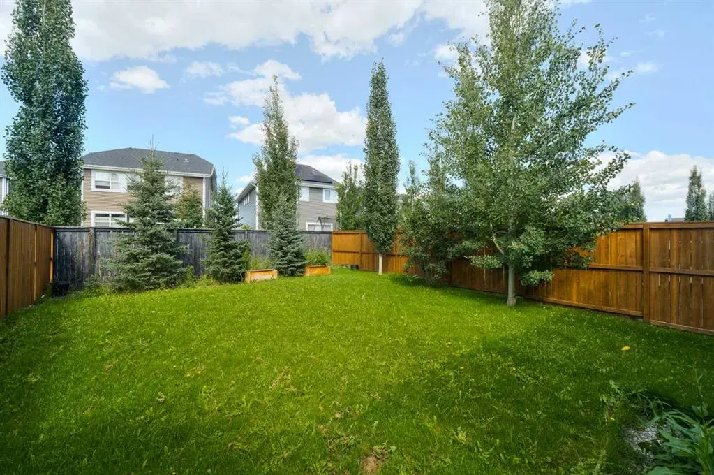271 River Heights Crescent