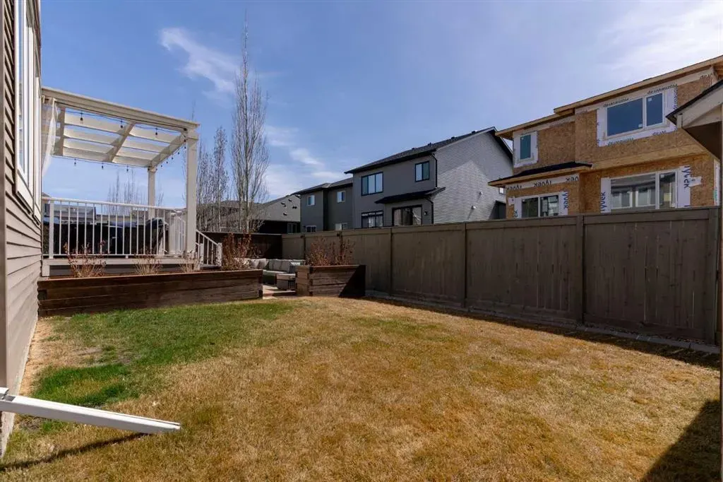 154 Coopersfield Way SW