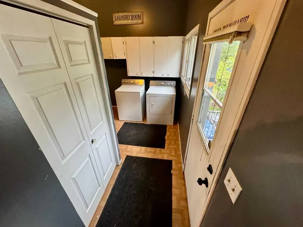 5040 58 Street Close