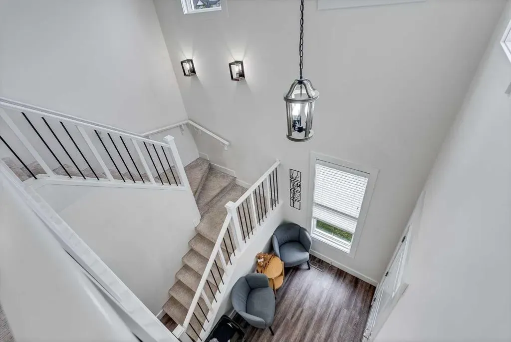 4 Legacy Court SE