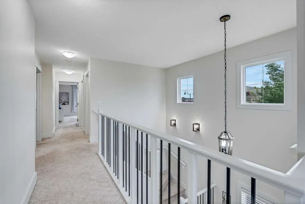 4 Legacy Court SE