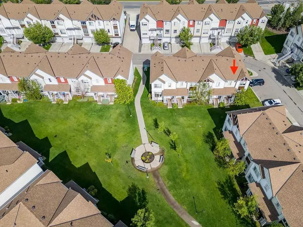 213 Copperstone Cove SE
