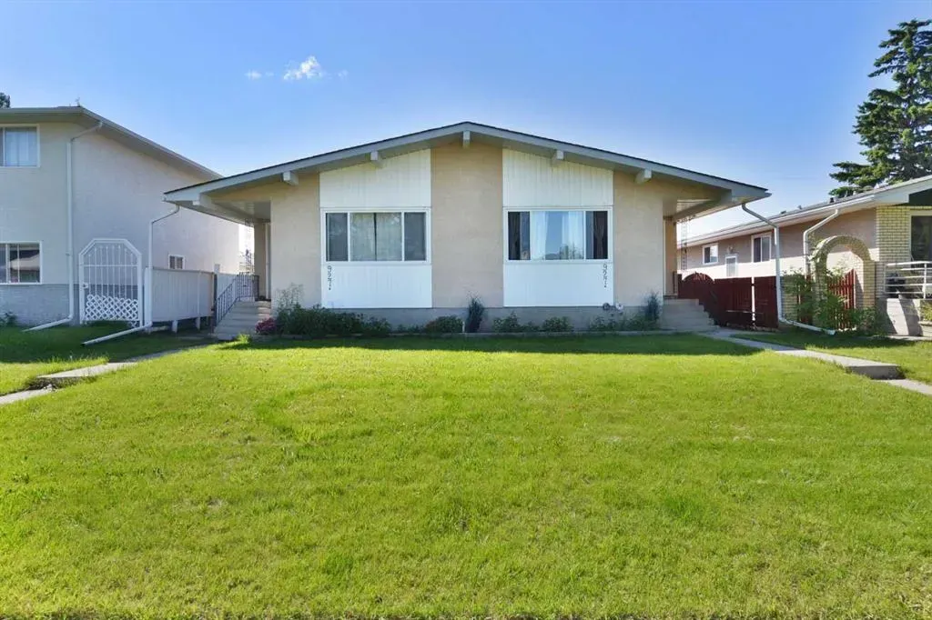 927 43 Street SW, #A & B