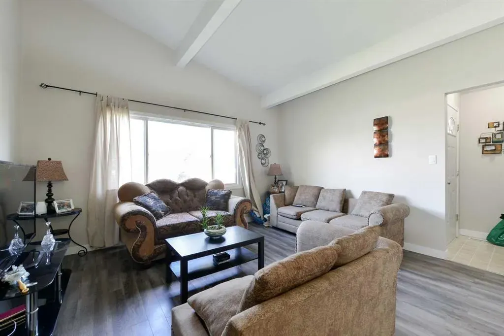 927 43 Street SW, #A & B