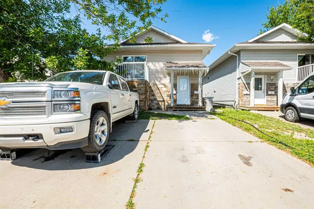 10028 104 Avenue, #A&B