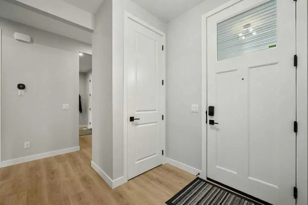 325 Grayling Manor