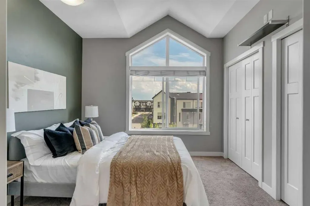 82 Skyview Ranch Avenue NE