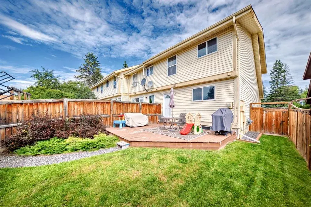 2183 Woodview Drive SW