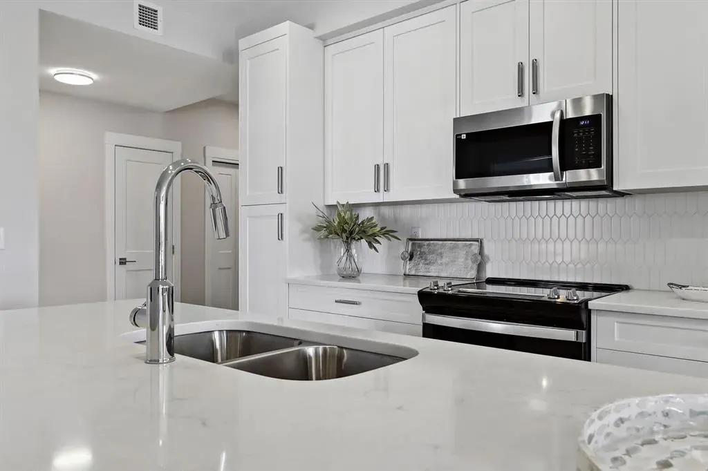 1802 Mahogany Boulevard SE, #8215