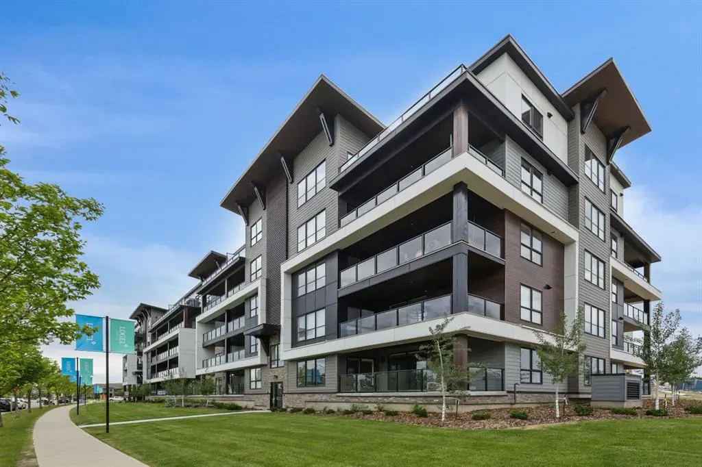 1802 Mahogany Boulevard SE, #8215