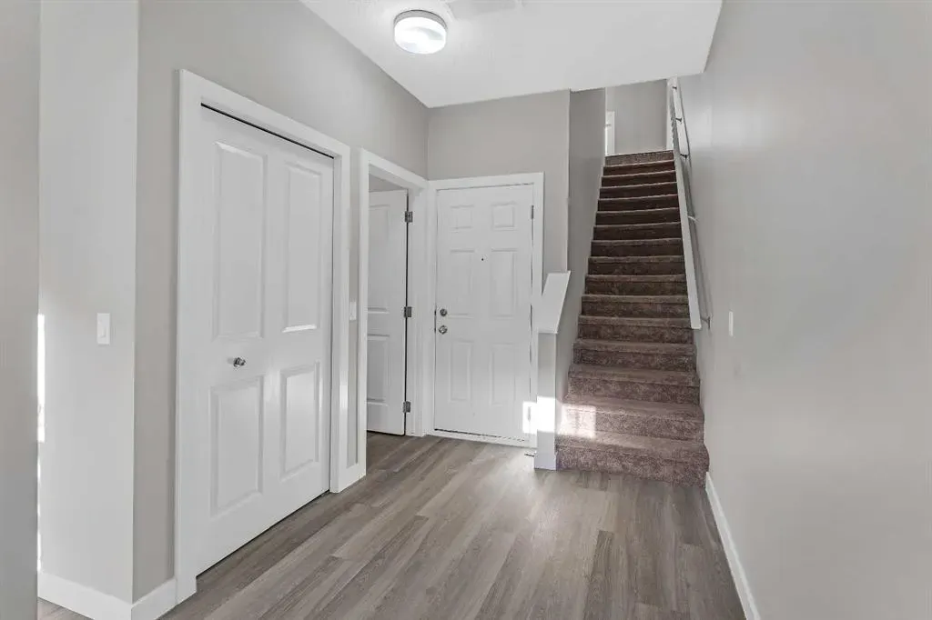 6 Stonehouse Crescent NW