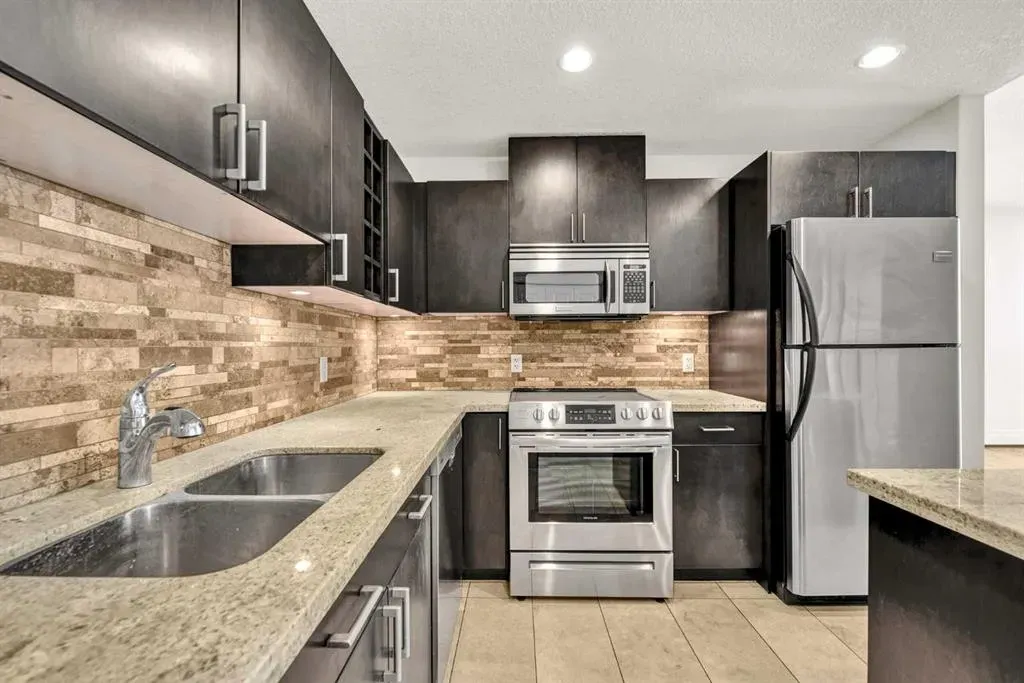 77 Spruce Place SW, #2207